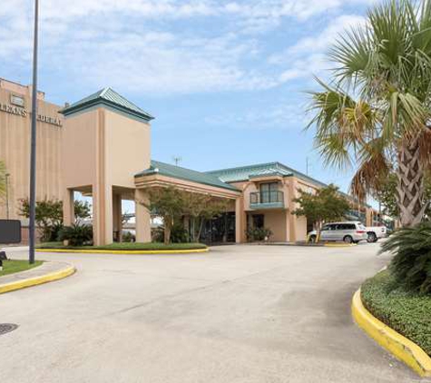 Econo  Lodge - New Orleans, LA