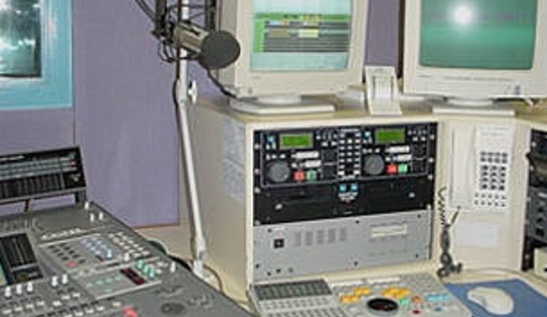 Radio Stations 2DU/Zoo FM