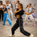 C-Unit Dance Studio - Theatres
