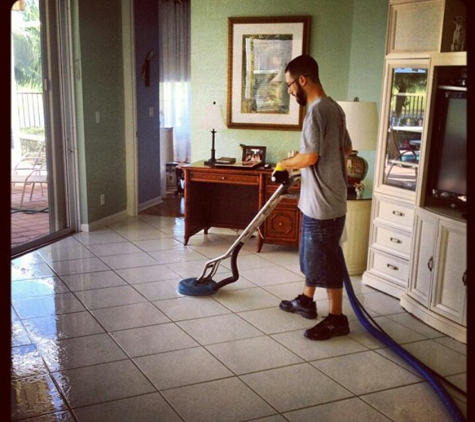 Paramt Cleaning Solutions - West Palm Beach, FL. residential tile cleaning