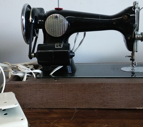 AAA Warren Vac & Sew - Warren, MI. Vintage Sewing Machine Repair
