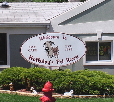 Halliday's Pet Resort & Daycare - Canton, MI