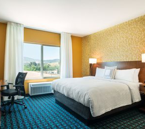 Fairfield Inn & Suites - San Marcos, CA