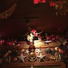Billy & Madelines Red Room Tavern