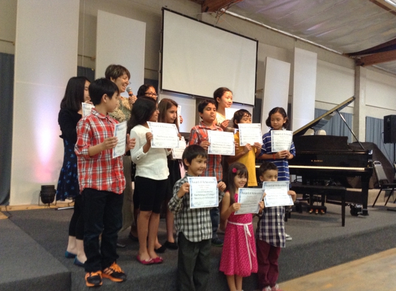 Larissa Timochina (Group Music/Keyboard Classes & Piano/Voice Lessons) - Northridge, CA