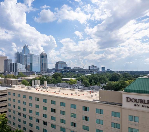DoubleTree by Hilton Charlotte Uptown - Charlotte, NC
