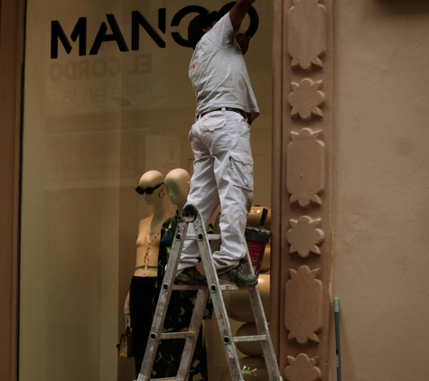 A Champane Glass & Glazing - Oakleigh South, VIC. Commercial Window Installation
