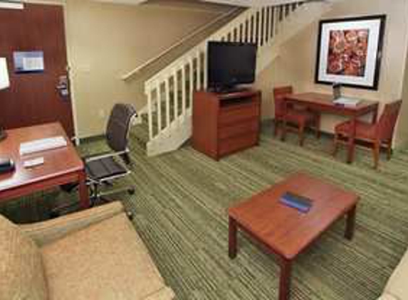 Hampton Inn & Suites Denver-Downtown - Denver, CO