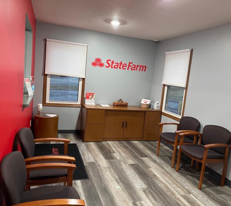 Amanda Buenemann - State Farm Insurance Agent - Davenport, IA