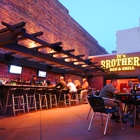 It's Brothers Bar & Grill