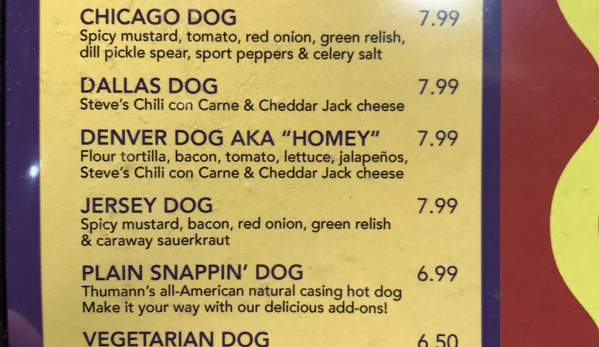Steve's Snappin' Dogs - Denver, CO