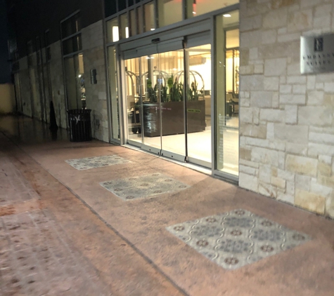 Embassy Suites by Hilton San Antonio Landmark - San Antonio, TX