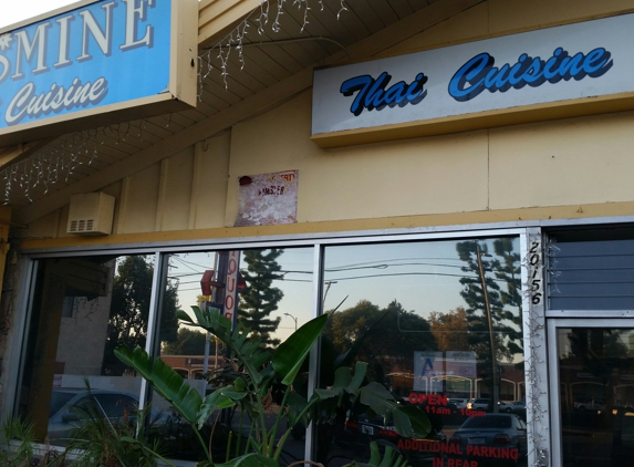 Jasmine Thai Cuisine - Winnetka, CA. Front entrance.