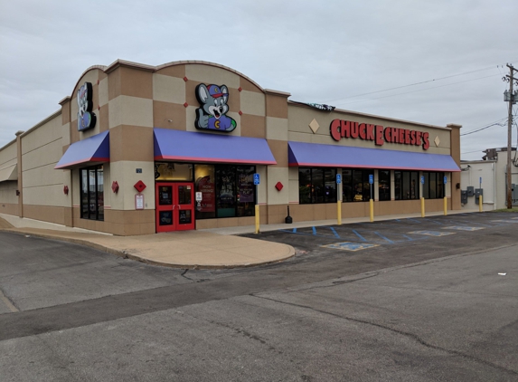 Chuck E. Cheese's - Saint Louis, MO