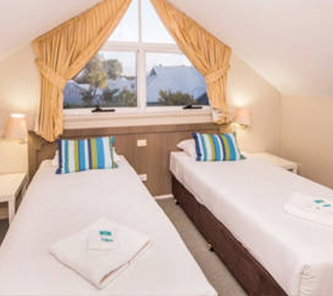 Broadwater Beach Resort, Busselton - Busselton, WA