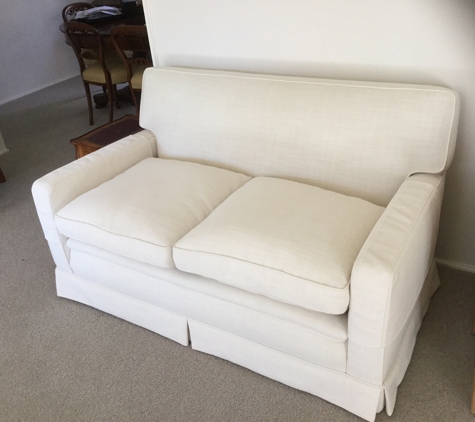 Academy Upholstery - Fadden, ACT
