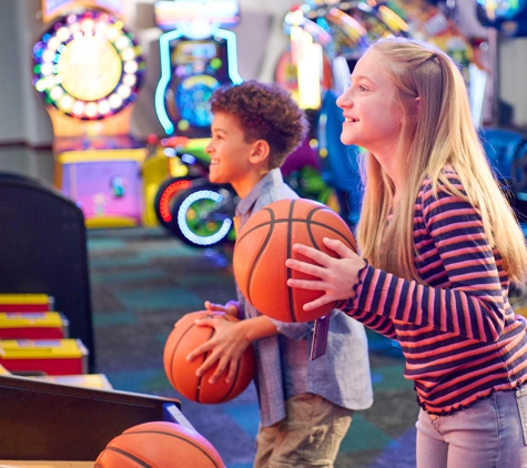 Chuck E. Cheese's - Lewisville, TX