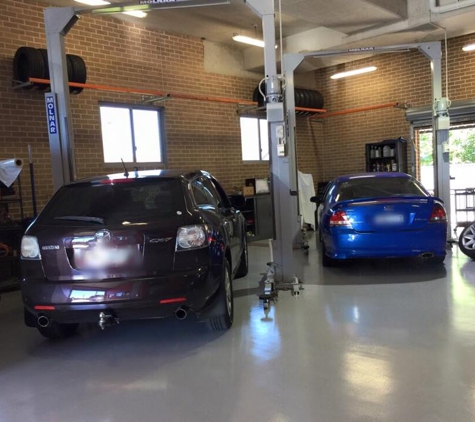 Henry's Mechanical Repairs - Guildford, NSW
