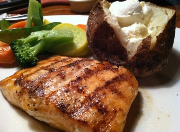 Outback Steakhouse - Cuyahoga Falls, OH