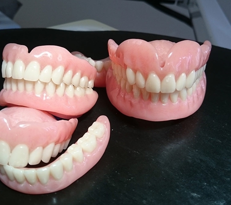 Complete Denture Clinic - Hamlyn Terrace, NSW