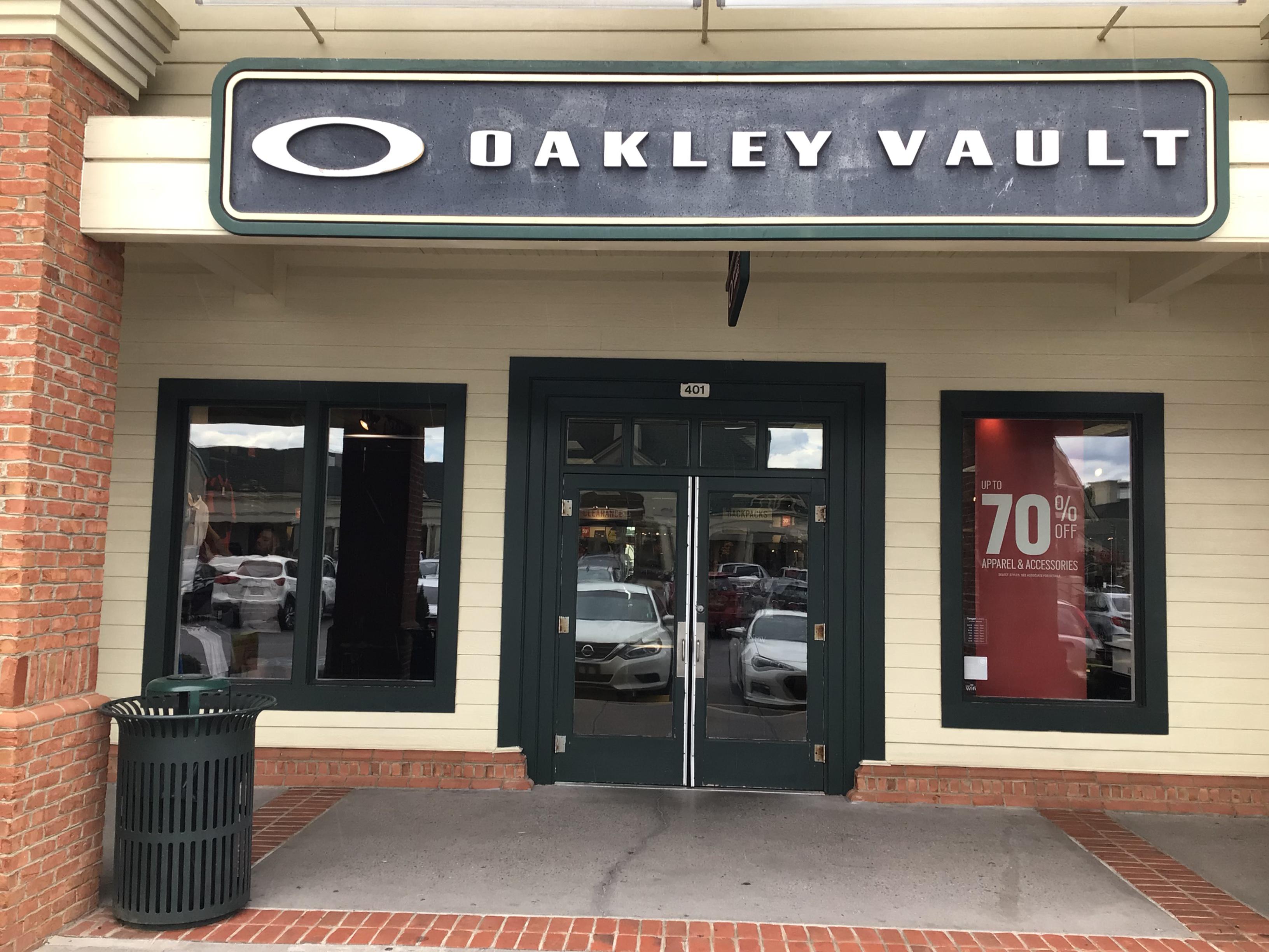 Oakley Vault - Sevierville, TN 37862