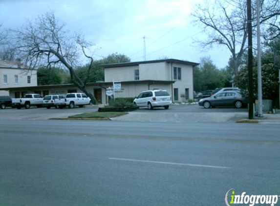 Moore, Barry D, ATTY - New Braunfels, TX