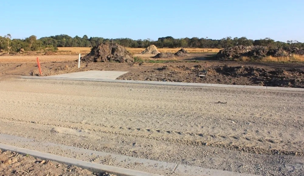 Greg Thompson Earthmoving - Pink Lily, QLD