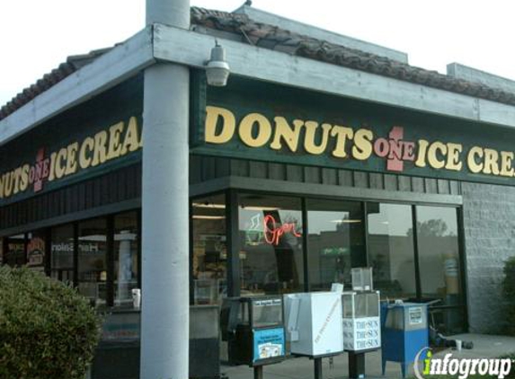 Donut's One - Bloomington, CA