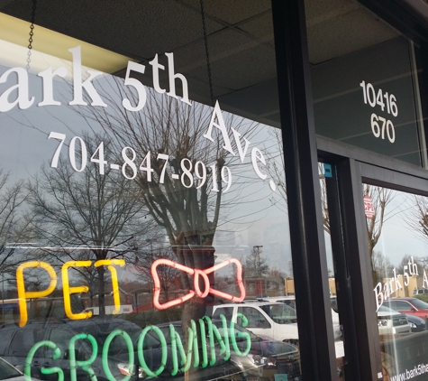 Bark 5th Ave Pet Salon - Matthews, NC