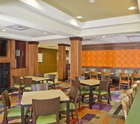 Fairfield Inn & Suites - Nottingham, MD