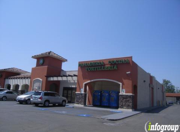 Grocery Outlet - Escondido, CA