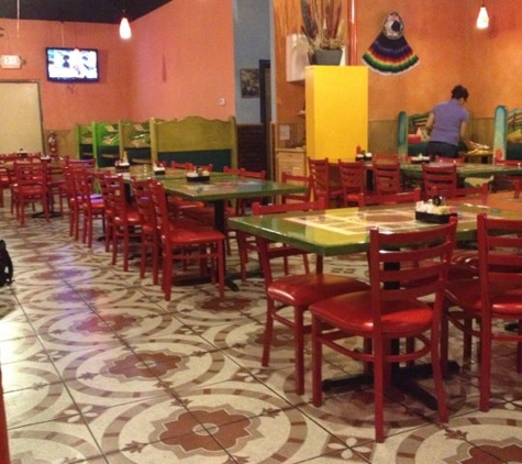 Azteca Mexican Restaurant - Fenton, MO
