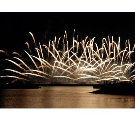 Melbourne Fireworks - Port Melbourne, VIC