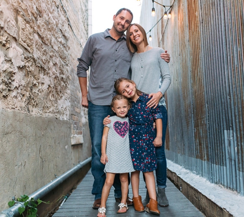 Arbor Oaks Dental Austin - Austin, TX. Dr. Ian Brawner and family - Dentist Austin TX - Arbor Oaks Dental, 11851 Jollyville Rd #101
Austin, TX, (512) 258-4144