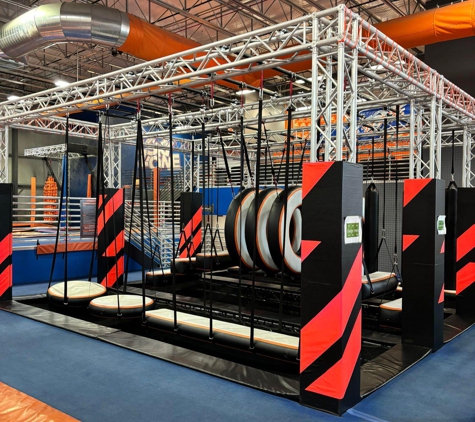 Sky Zone Trampoline Park - Pittston, PA