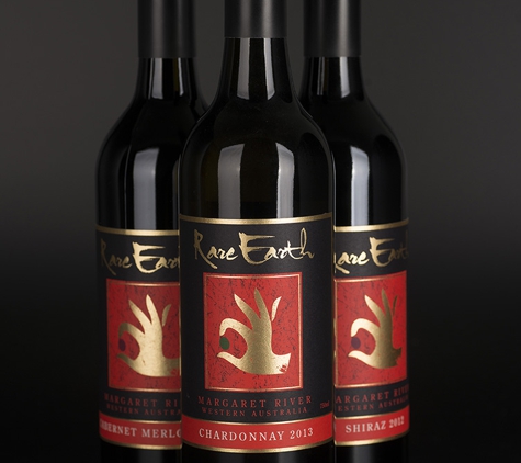 Mandurah Graphics. Wine Label