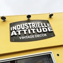 Industrielle Attitude - Antiques
