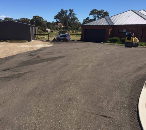 A Matt Excavations & Landscaping - Junortoun, VIC