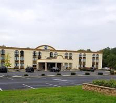 Best Western Hazlet Inn - Hazlet, NJ