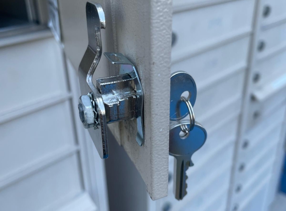 Good Vibe Locksmiths - Fort Myers, FL. need a new mailbox lock? call 239-691-2426 we will be glad to help!