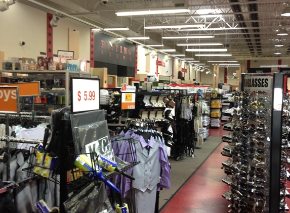 K & G Fashion Superstore - Madison Heights, MI