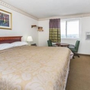 Super 8 by Wyndham Colorado Springs/Chestnut Street - Hotels