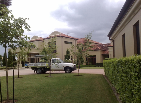 Western Suburbs Cleaning - Westlake, QLD
