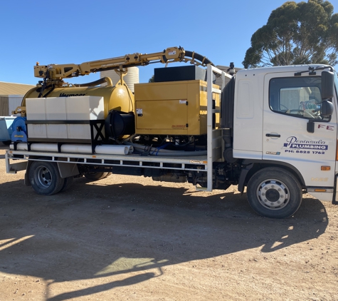 Peninsula Plumbing S.A. - North Moonta, SA. Vacumm Excavator Truck