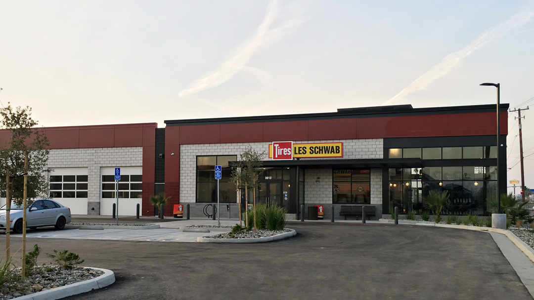 Les Schwab Tire Center - Bakersfield, CA 93308