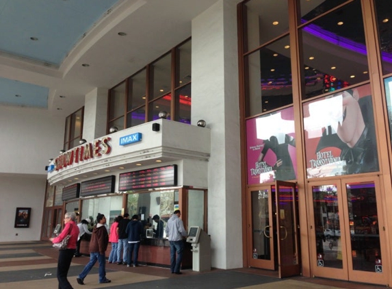 Regal Cinema - Edwards Aliso Viejo Stadium 20 & IMAX - Aliso Viejo, CA