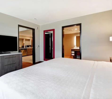 Home2 Suites by Hilton Victorville - Victorville, CA