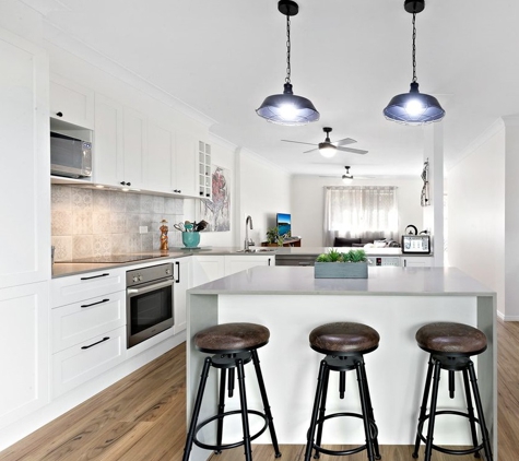 Builders Discount Warehouse - Brendale, QLD. Cheapest assembled 2pac kitchen cabinets in Brisbane