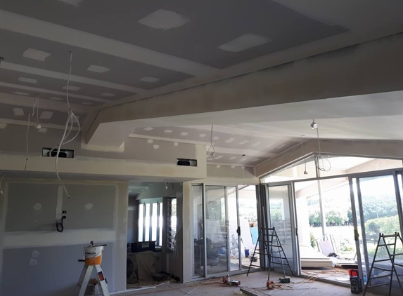 J D & L K Bird Plastering - Tucki Tucki, NSW