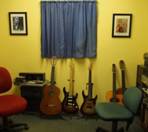 St Albans Guitar School - St Albans, VIC